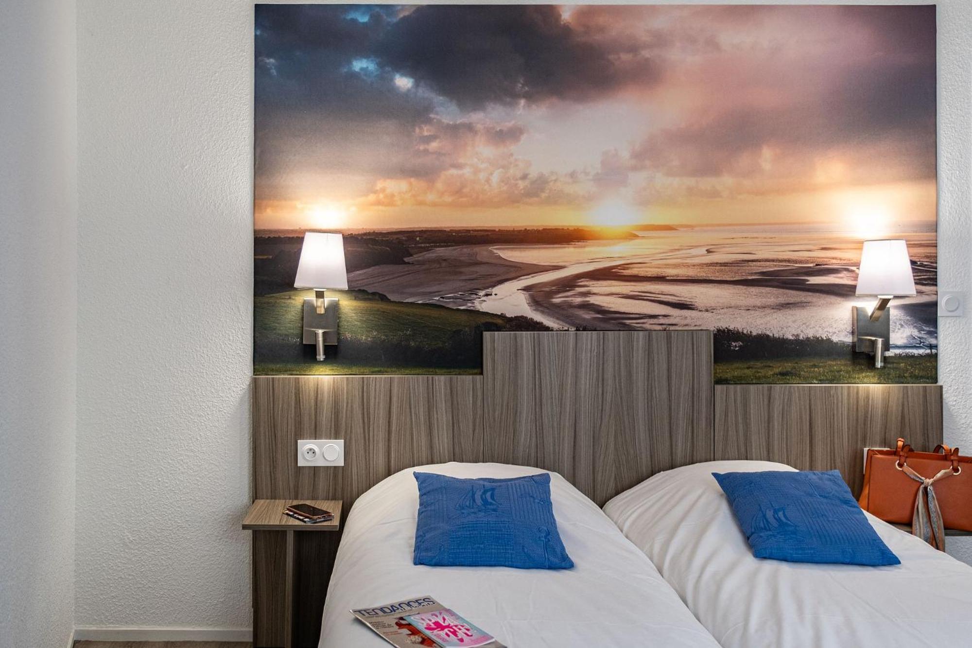 Contact Hotel Du Champ De Mars De Saint-Brieuc Dış mekan fotoğraf