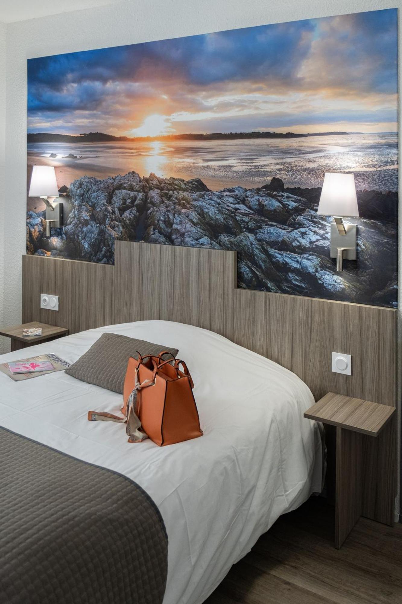 Contact Hotel Du Champ De Mars De Saint-Brieuc Dış mekan fotoğraf
